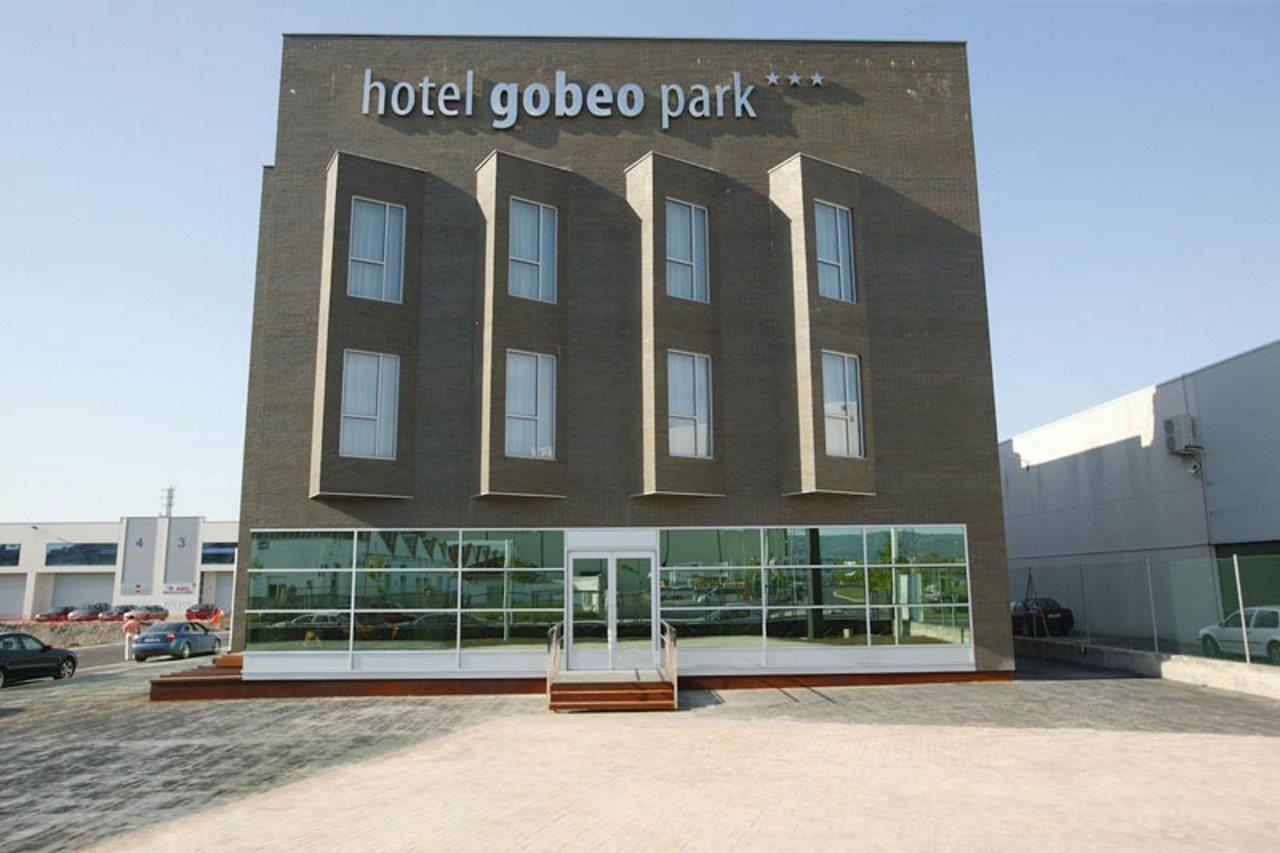 Gobeo Park Hotel บิโตเรีย-กัสเตซ ภายนอก รูปภาพ
