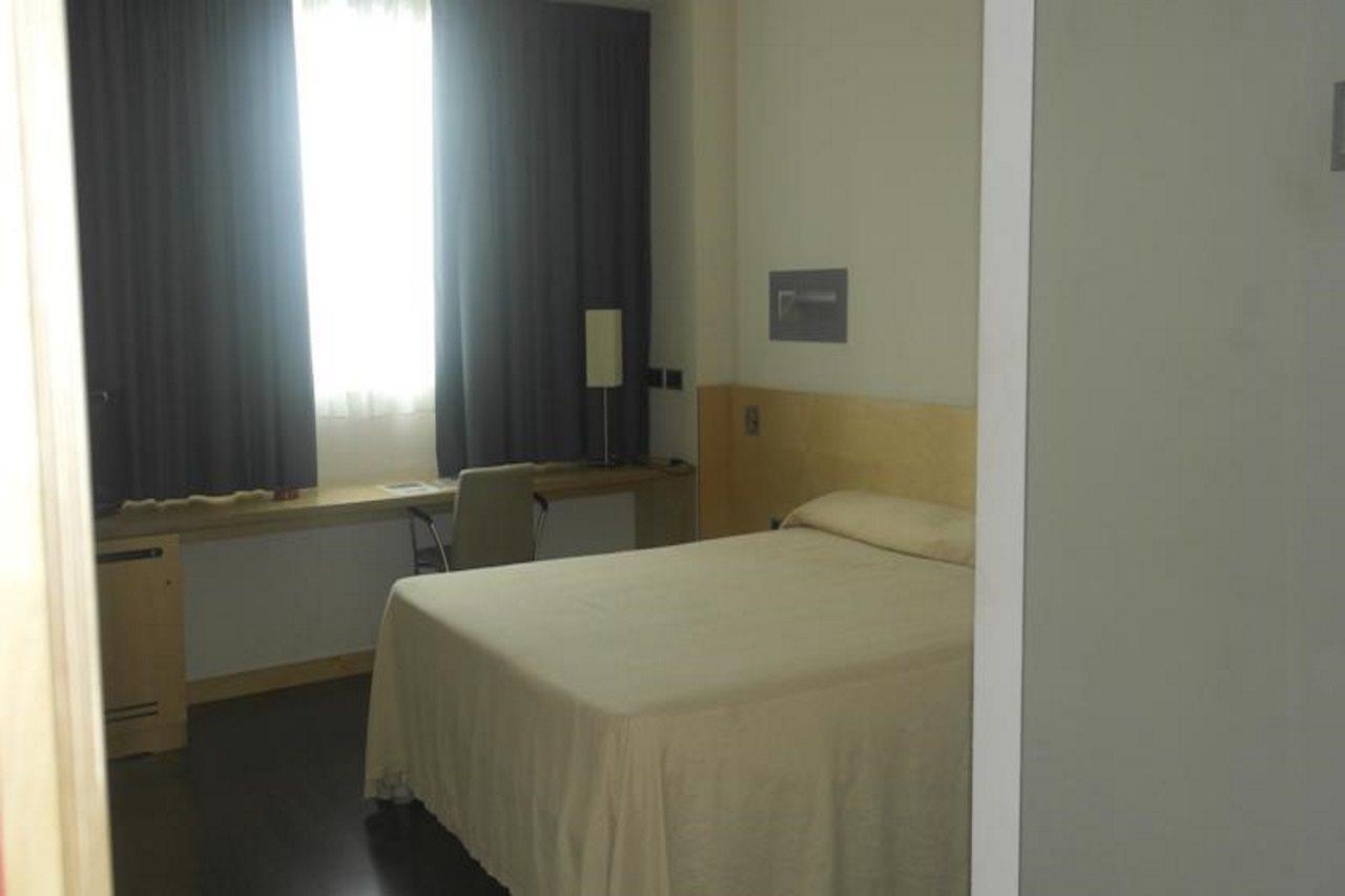 Gobeo Park Hotel บิโตเรีย-กัสเตซ ภายนอก รูปภาพ