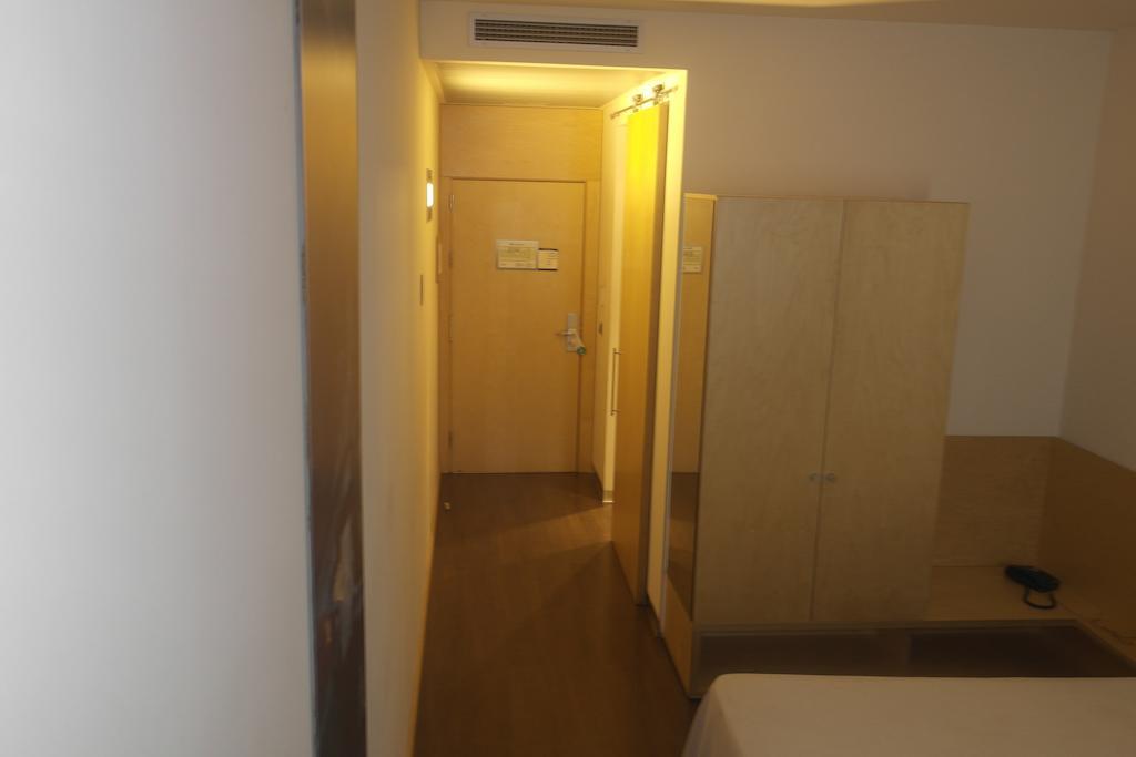Gobeo Park Hotel บิโตเรีย-กัสเตซ ภายนอก รูปภาพ